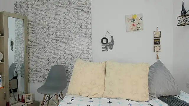 Canhela1 online show from 06/12/26, 12:09