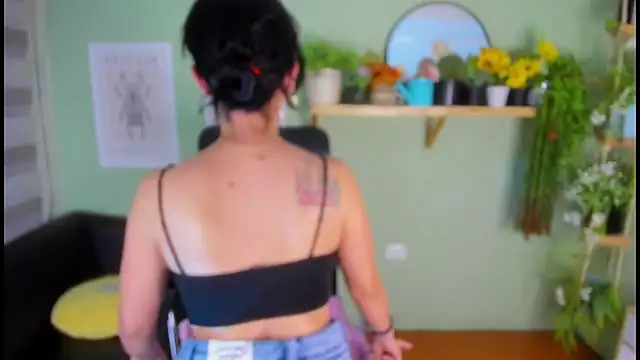 Aliiz 01 online show from 12/24/24, 06:11