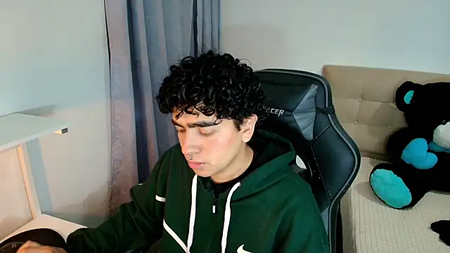  nickconnor01 online show from 12/10/24, 11:40