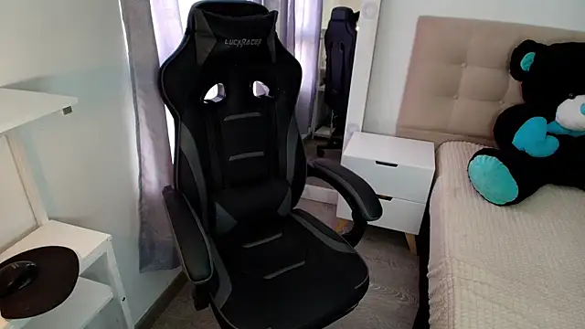  nickconnor01 online show from 12/11/24, 07:14