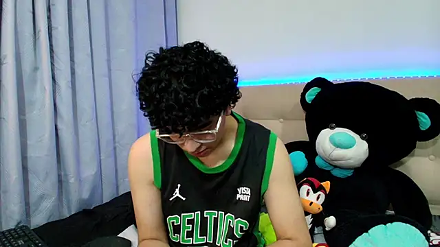  nickconnor01 online show from 12/16/24, 01:10