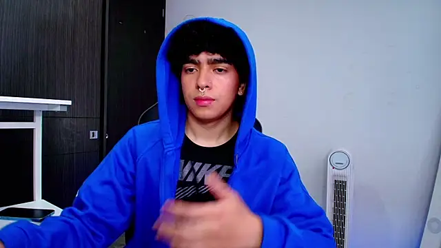  nickconnor01 online show from 01/27/25, 05:58