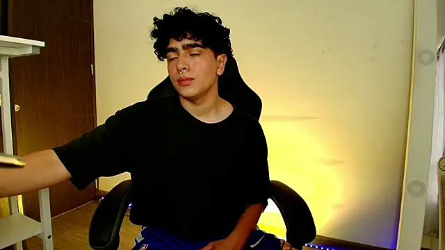  nickconnor01 online show from 02/08/25, 07:59