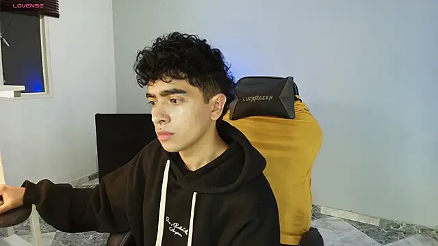  nickconnor01 online show from 09/10/25, 11:16