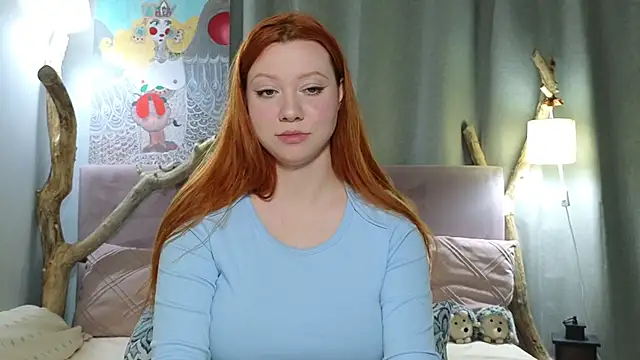 Snapshot of MileyMiller chatting on 05/01/26, 12:54 MileyMiller online show from 05/01/26, 12:54