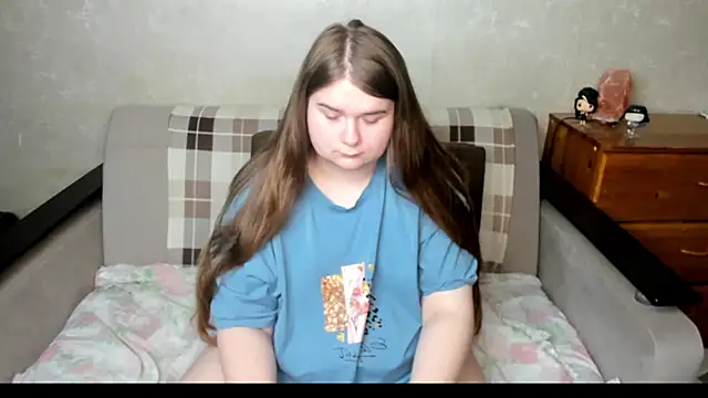 Snapshot of Aushpana chatting on 12/16/25, 09:58 Aushpana online show from 12/16/25, 09:58