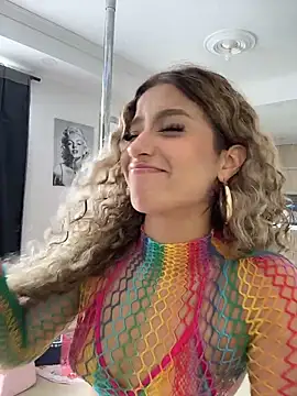 Melina-Smith online show from 12/19/25, 07:54