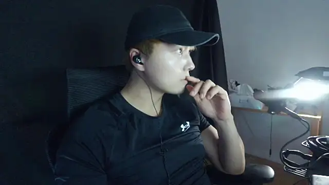 Tkcqcc online show from 03/19/25, 02:46