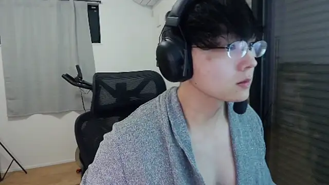 Tkcqcc online show from 10/26/25, 12:44