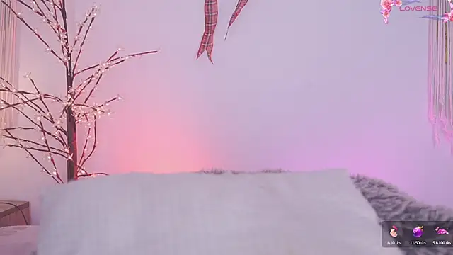 Eyleen 24 online show from 12/23/24, 10:23