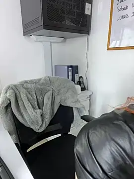 Eyleen 24 online show from 02/22/25, 07:03