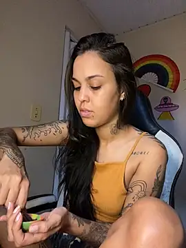 poliannaxx online show from 09/19/25, 02:46