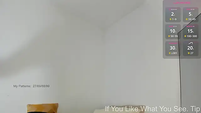 CirceJuno1 online show from 12/14/25, 10:47