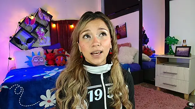 alisson zafiro  online show from 03/09/25, 09:24