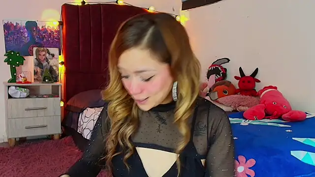 alisson zafiro  online show from 10/15/25, 03:17