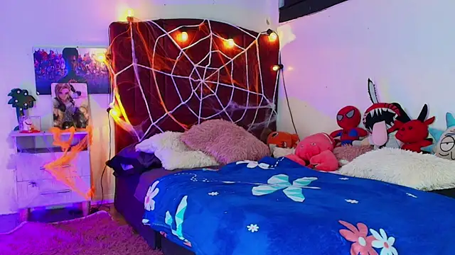 alisson zafiro  online show from 10/23/25, 03:17