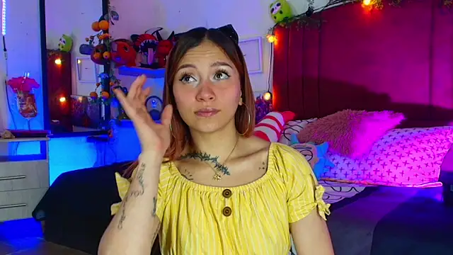 alisson zafiro  online show from 01/11/26, 03:22