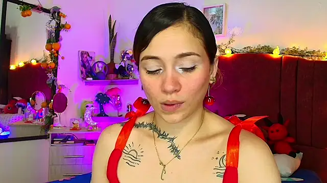Snapshot of alisson_zafiro_ chatting on 05/02/26, 03:11 alisson zafiro online show from 05/02/26, 03:11