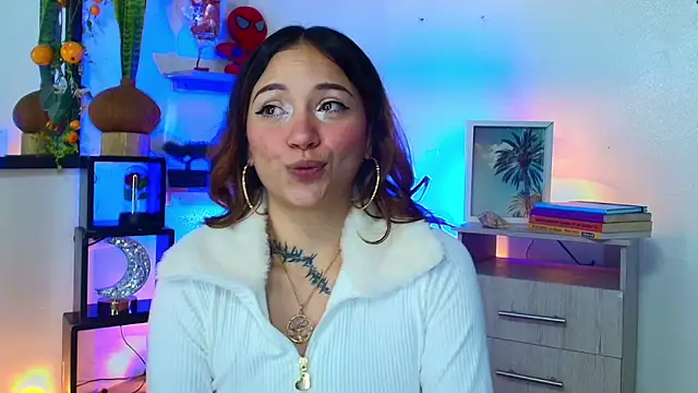 Snapshot of alisson_zafiro_ chatting on 05/22/26, 03:24 alisson zafiro online show from 05/22/26, 03:24