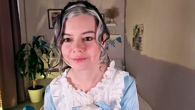 Lil Amelie online show from 10/04/25, 08:01