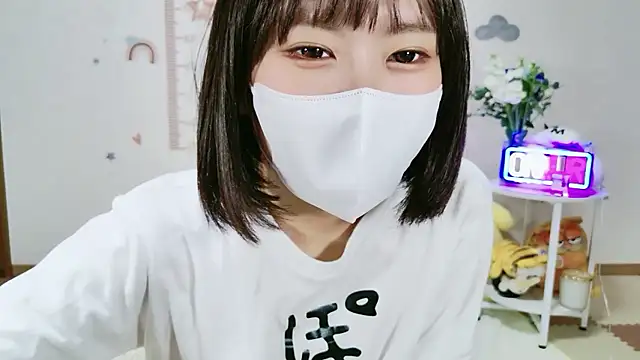 Snapshot of _Iroha_99 chatting on 04/27/26, 02:26 Iroha 99 online show from 04/27/26, 02:26