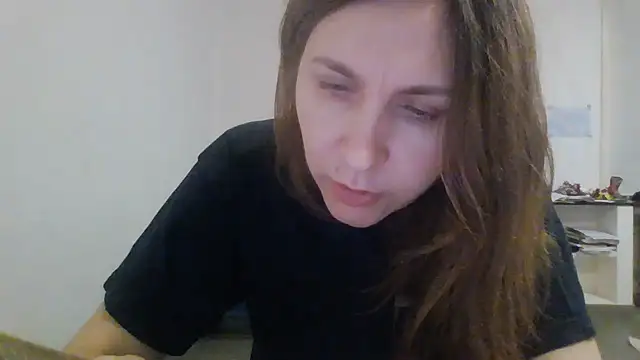 JasmineGlamour online show from 04/18/26, 03:21