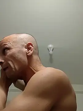 wedge75 online show from 09/30/25, 05:18