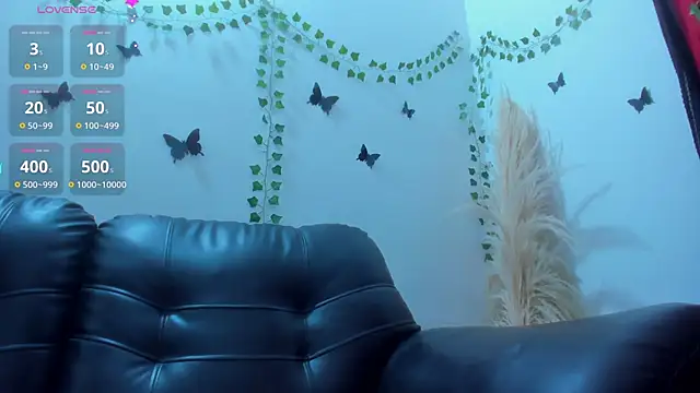 Amani Bakir online show from 11/29/25, 01:36