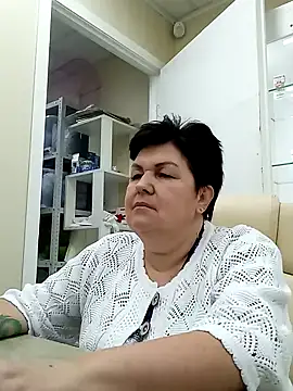 Snapshot of FantasyMichelle chatting on 12/19/24, 02:46 FantasyMichelle online show from 12/19/24, 02:46