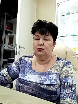 Snapshot of FantasyMichelle chatting on 01/19/25, 06:53 FantasyMichelle online show from 01/19/25, 06:53