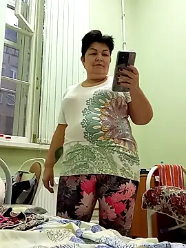 Snapshot of FantasyMichelle chatting on 01/28/25, 01:16 FantasyMichelle online show from 01/28/25, 01:16