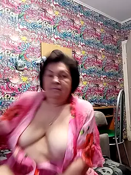 Snapshot of FantasyMichelle chatting on 04/04/26, 03:20 FantasyMichelle online show from 04/04/26, 03:20