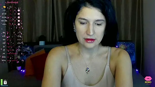 Alianna Solo Kisses online show from 02/13/25, 06:30