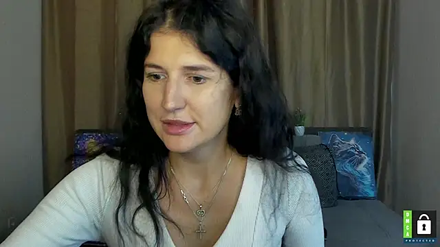 Alianna Solo Kisses online show from 10/08/25, 05:27