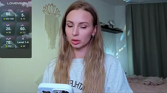 Snapshot of Sp1cyme chatting on 09/20/25, 03:57 Sp1cyme online show from 09/20/25, 03:57