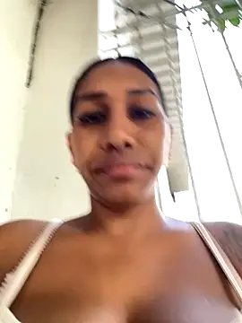 Kristel lee online show from 11/30/25, 01:04