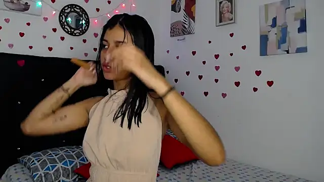 Snapshot of floweer_ chatting on 02/27/25, 06:31 floweer  online show from 02/27/25, 06:31