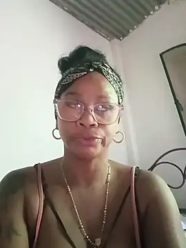 Melanie candy  online show from 01/14/26, 06:57