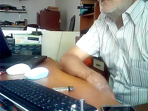 Snapshot of zormen355 chatting on 07/03/26, 09:05 zormen355 online show from 07/03/26, 09:05
