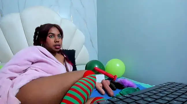 Lizzie Williams  online show from 03/18/25, 07:08