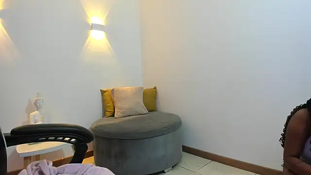 Lizzie Williams  online show from 10/02/25, 03:02