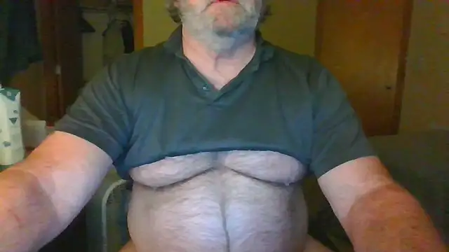 Snapshot of Doherty10 chatting on 04/29/26, 08:18 Doherty10 online show from 04/29/26, 08:18
