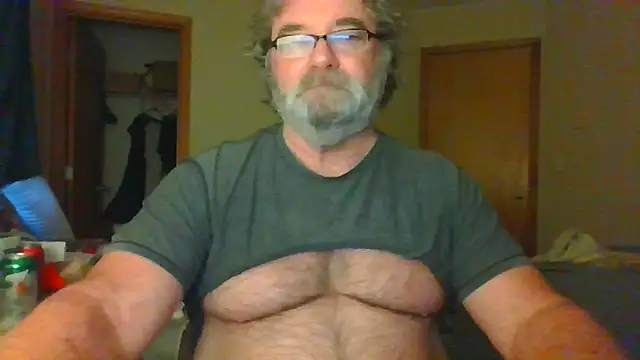 Snapshot of Doherty10 chatting on 05/23/26, 01:15 Doherty10 online show from 05/23/26, 01:15