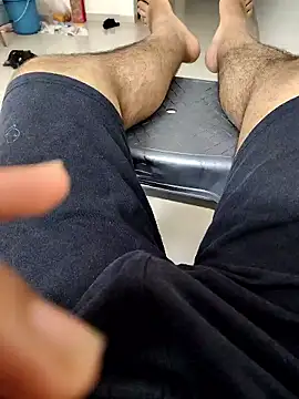 Snapshot of SplitPrestige19 chatting on 01/08/26, 05:59 SplitPrestige19 online show from 01/08/26, 05:59