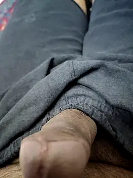 Snapshot of SplitPrestige19 chatting on 02/11/26, 07:41 SplitPrestige19 online show from 02/11/26, 07:41