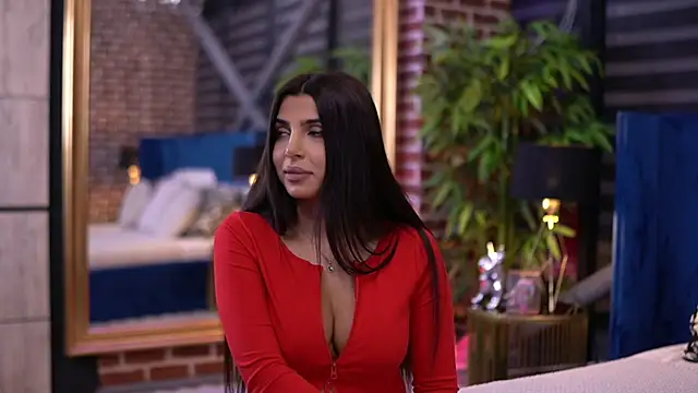 NicoleCellini online show from 11/16/25, 06:57