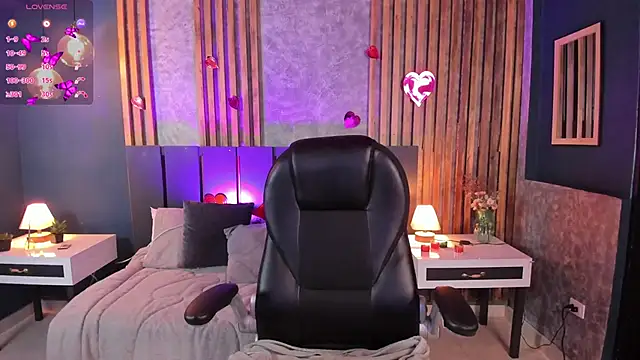 Snapshot of Christina_Johns chatting on 02/19/25, 02:01 Christina Johns online show from 02/19/25, 02:01