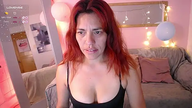 lia huan online show from 12/17/24, 12:54