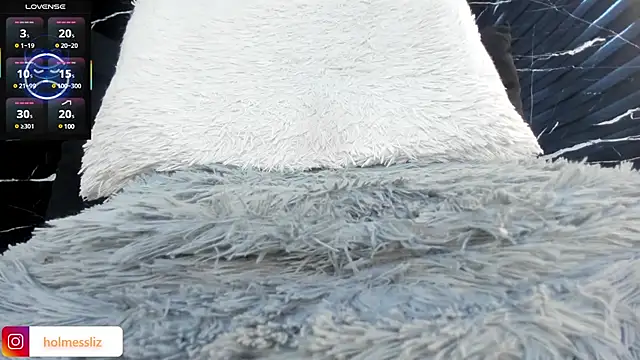 LIZ HOLMES online show from 01/25/25, 01:19