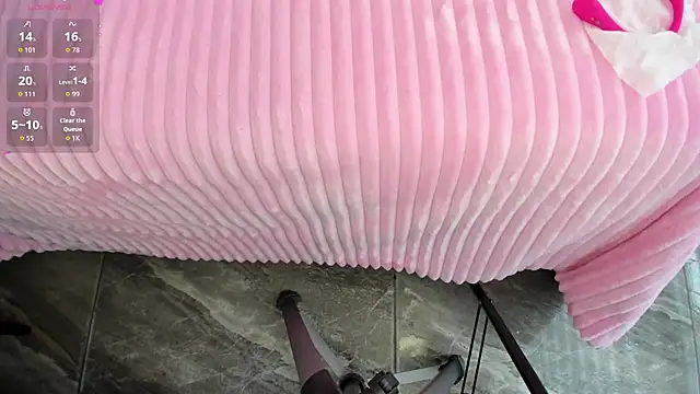 LIZ HOLMES online show from 10/02/25, 12:23